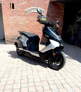 ZEEHO AE8 S+ BY CF MOTO