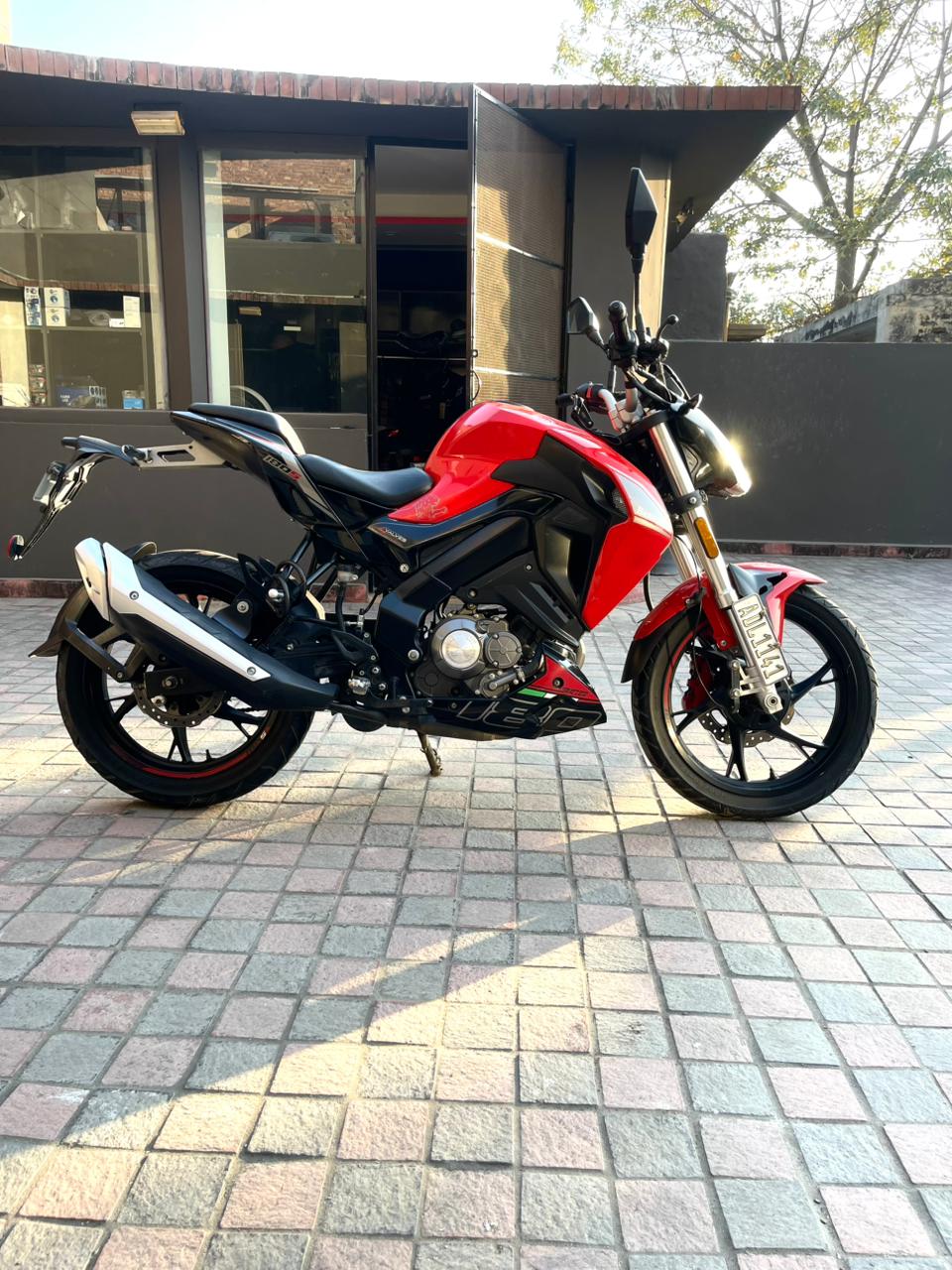 09439e9e-6ff1-4002-bcd2-0c0a828c75b0 Benelli 180S 2021 - Image 1